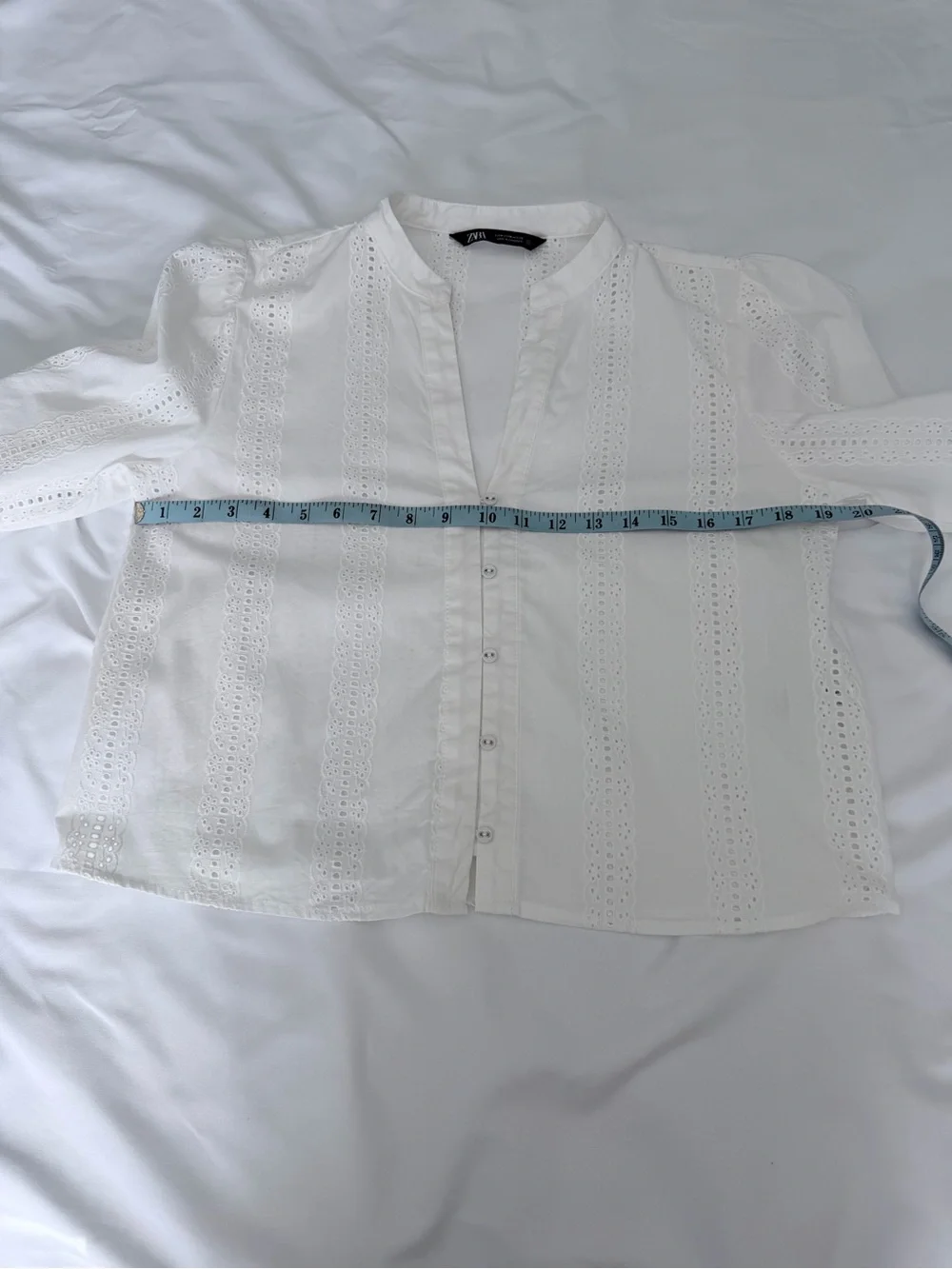 Zara White Eyelet Button-Front Blouse, size medium, 100% cotton
